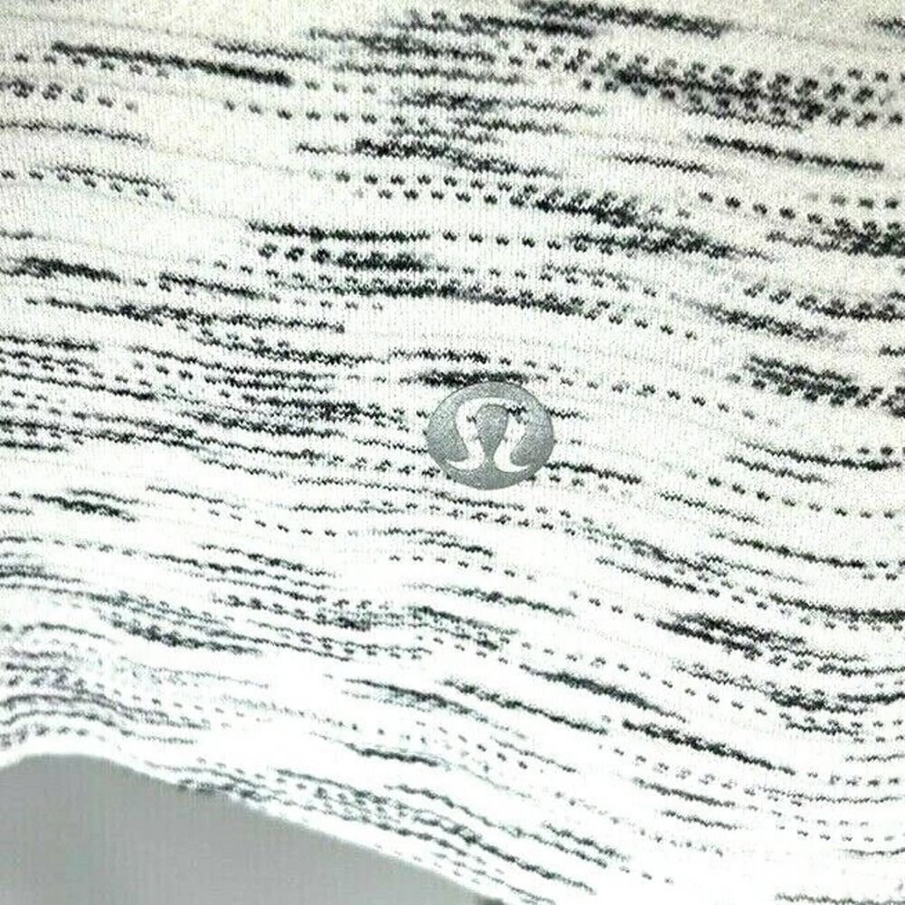 Lululemon Womens Size 10 Meant to Move Thumb Holes Long Sleeve Black White - Picture 13 of 16